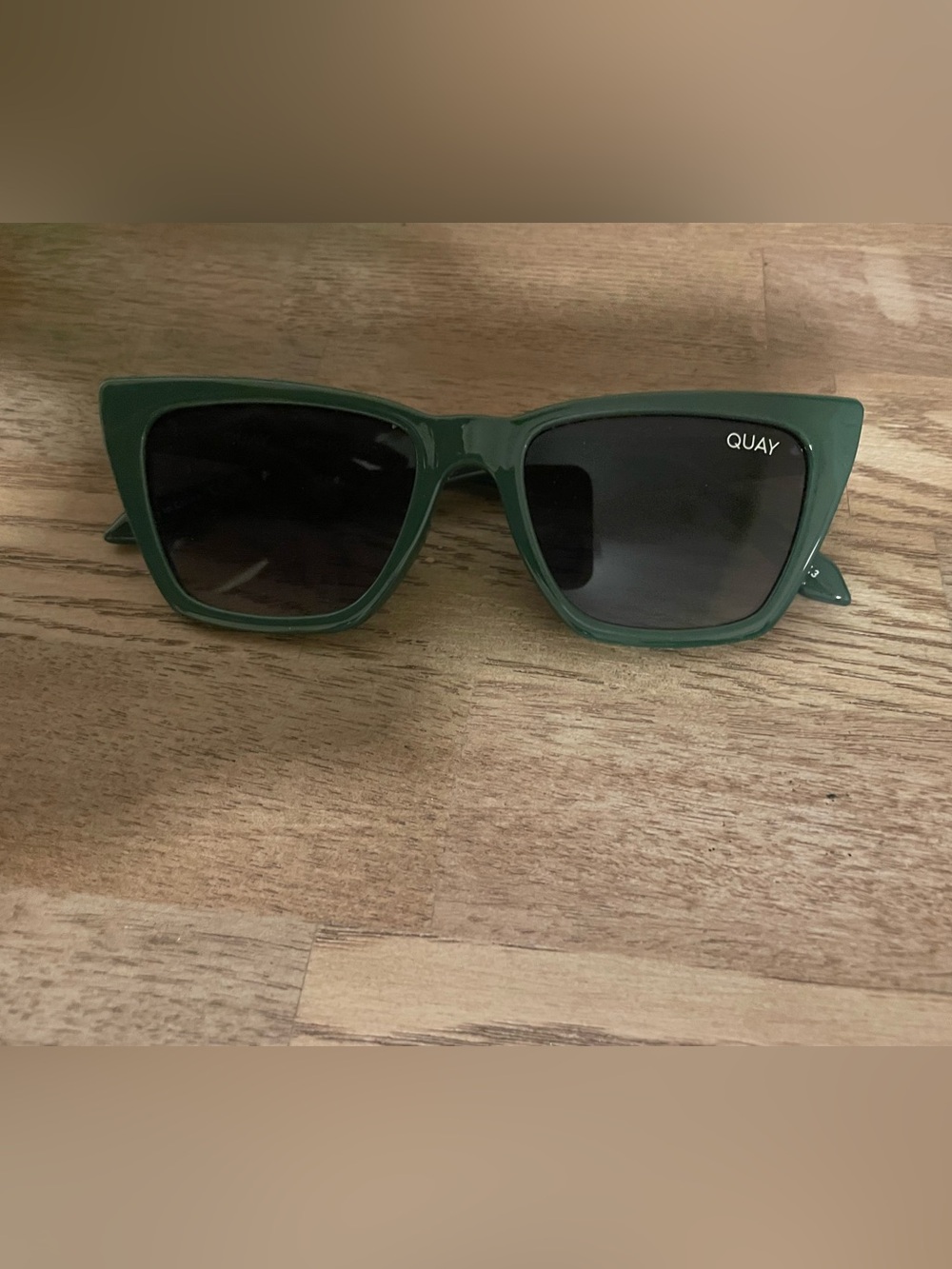 Quay Sunglasses Green